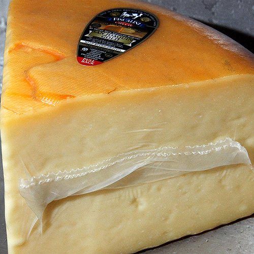 San Joaquin Gold Cheddar American Cheese