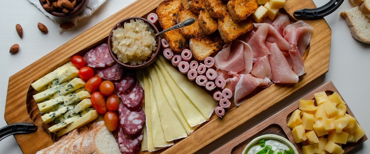 Cheese and Charcuterie Boards: How to Create an Epic Spread