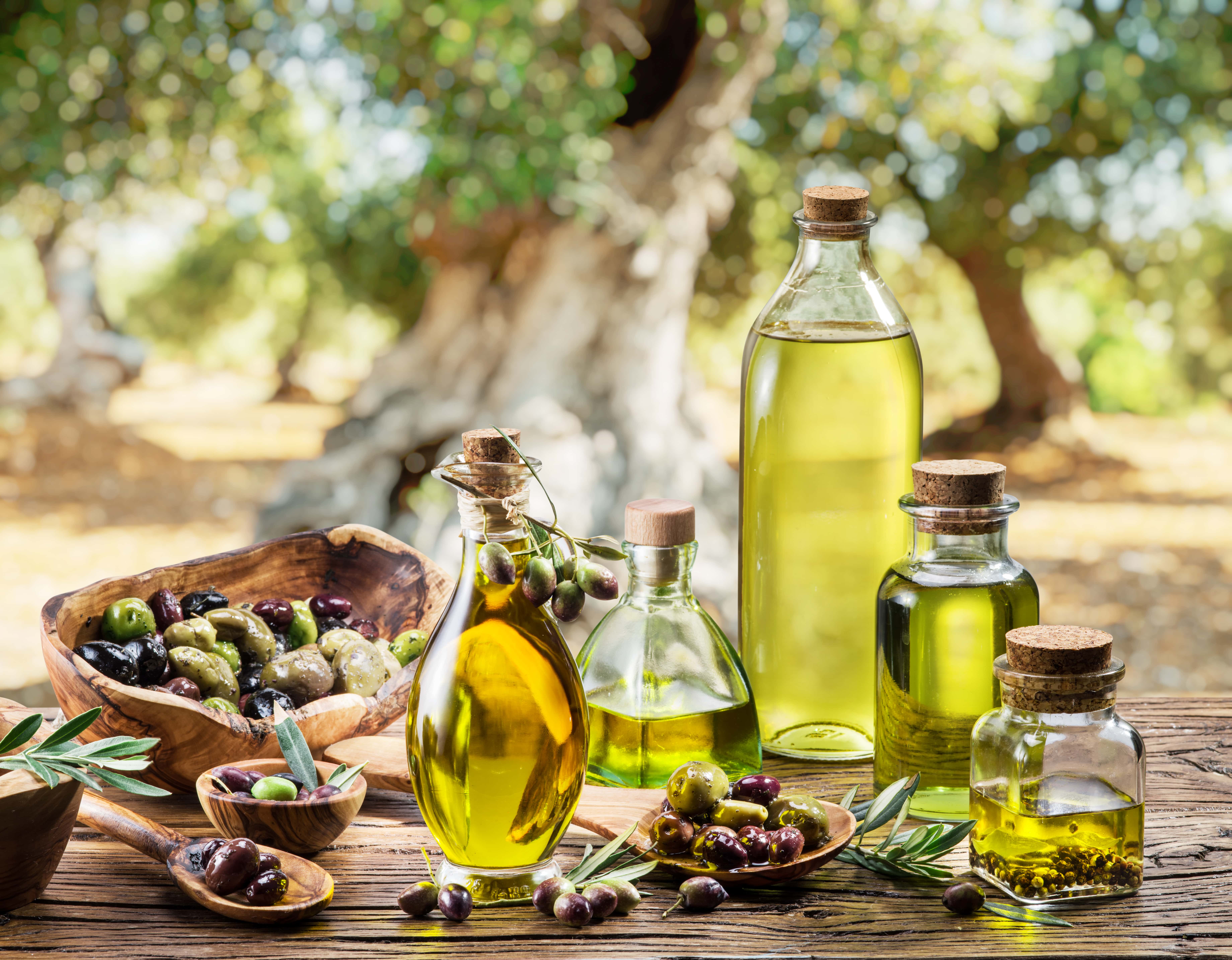 The Ultimate Guide to Olive Oils (Virgin, Extra Virgin, Refined)