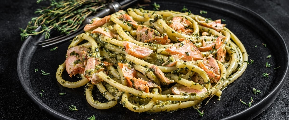 Smoked salmon as a topping for salads and pasta dishes