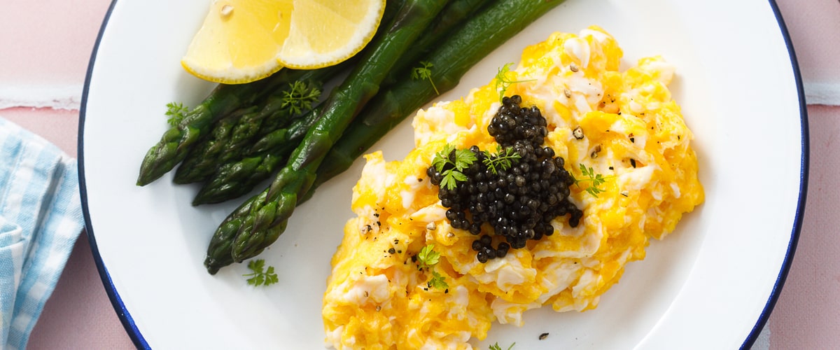 Caviar omelette