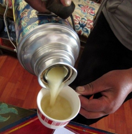 Image Source: http://ashthefoodie.files.wordpress.com/2012/01/butter-tea-tibetan.jpg